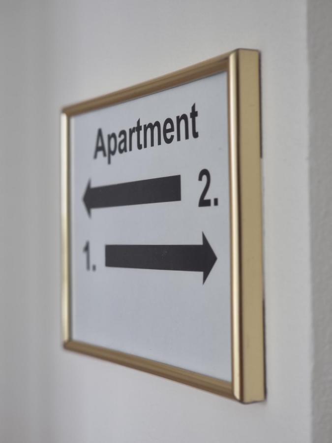 ברטיסלאבה Spacious Apartment Near Hockey And Football Arena מראה חיצוני תמונה